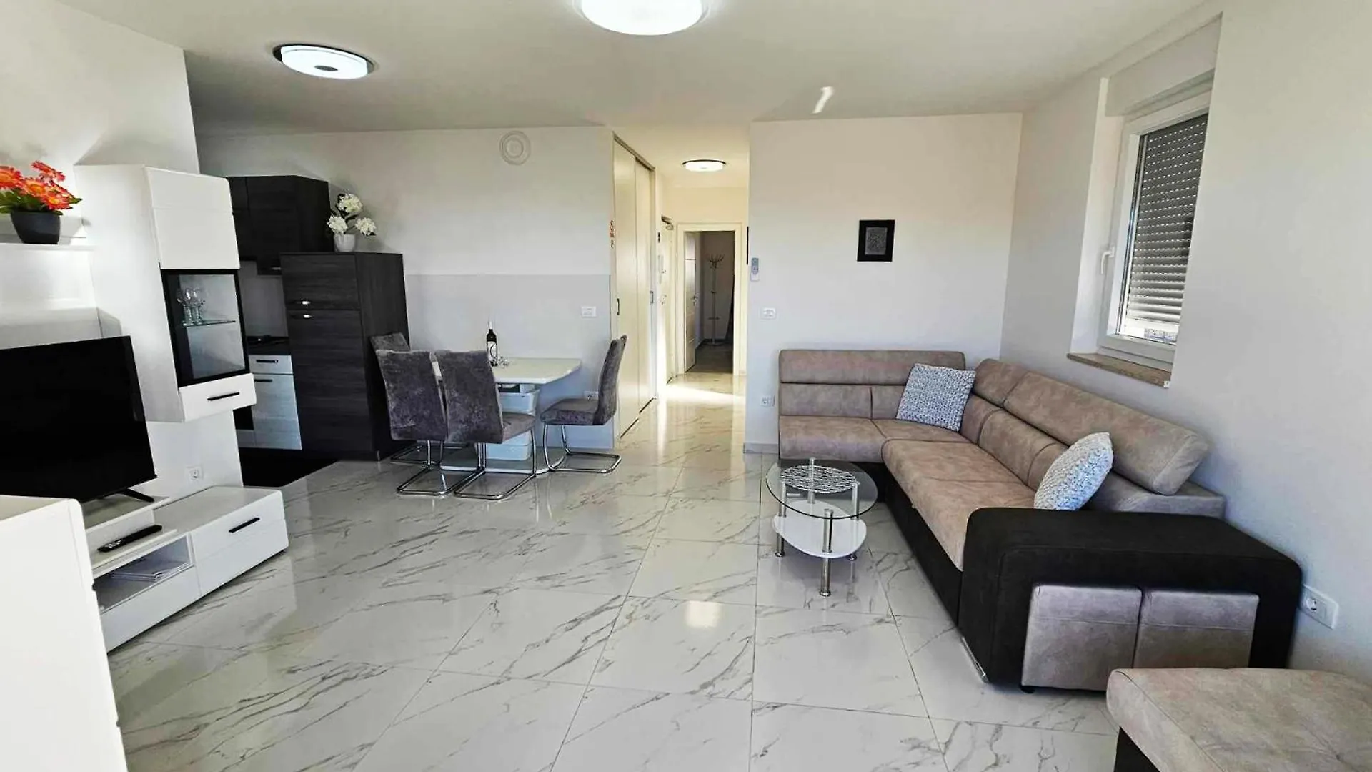 App Mary Apartment Novigrad