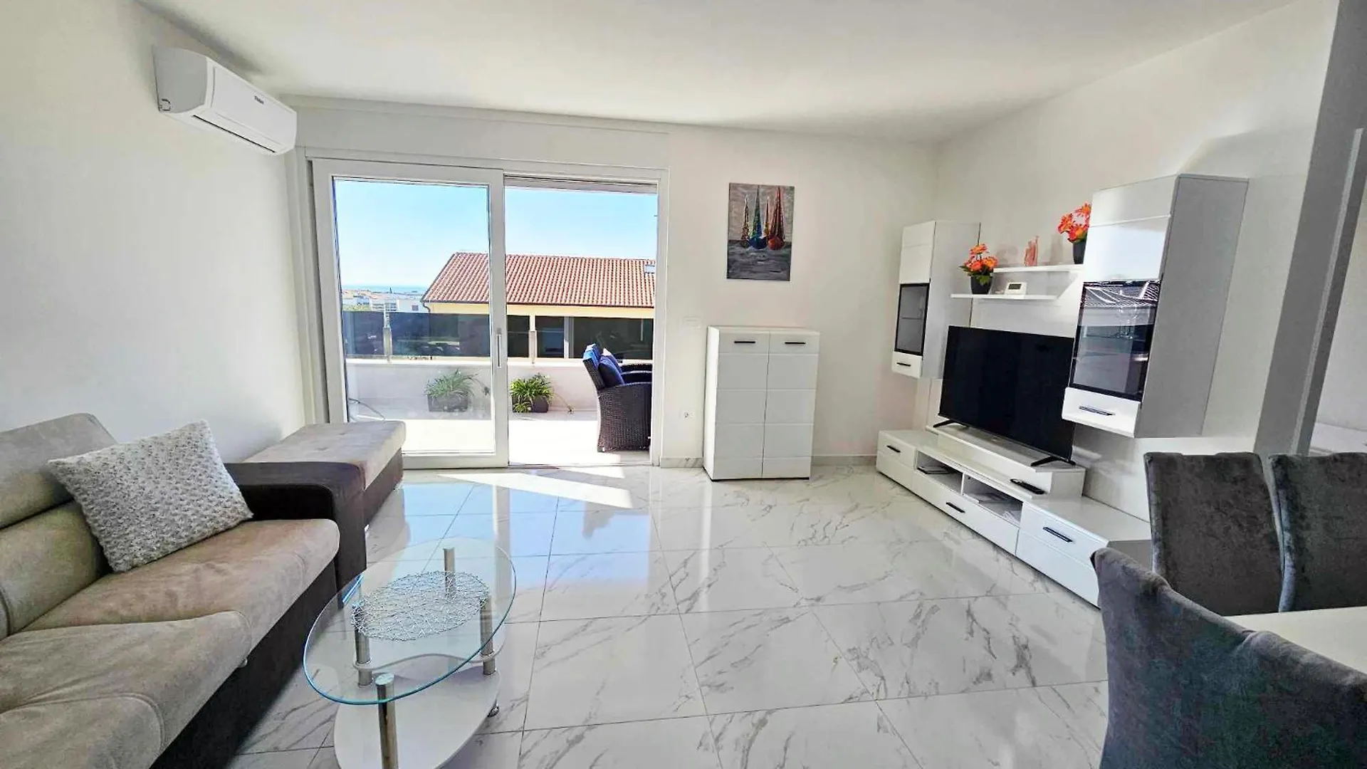 App Mary Apartment Novigrad  Croatia